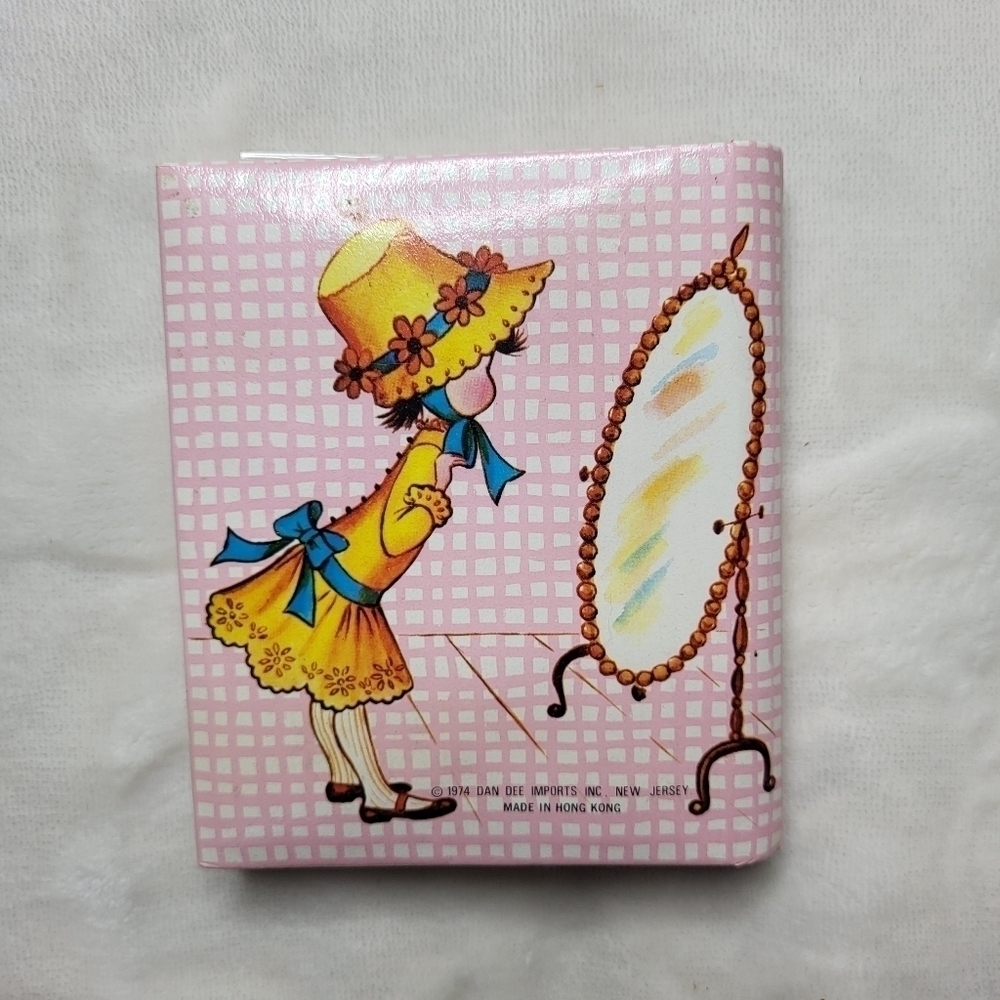 Vintage Mini Photo Album. Pink with Girl looking into a mirror. - Picture 2 of 5
